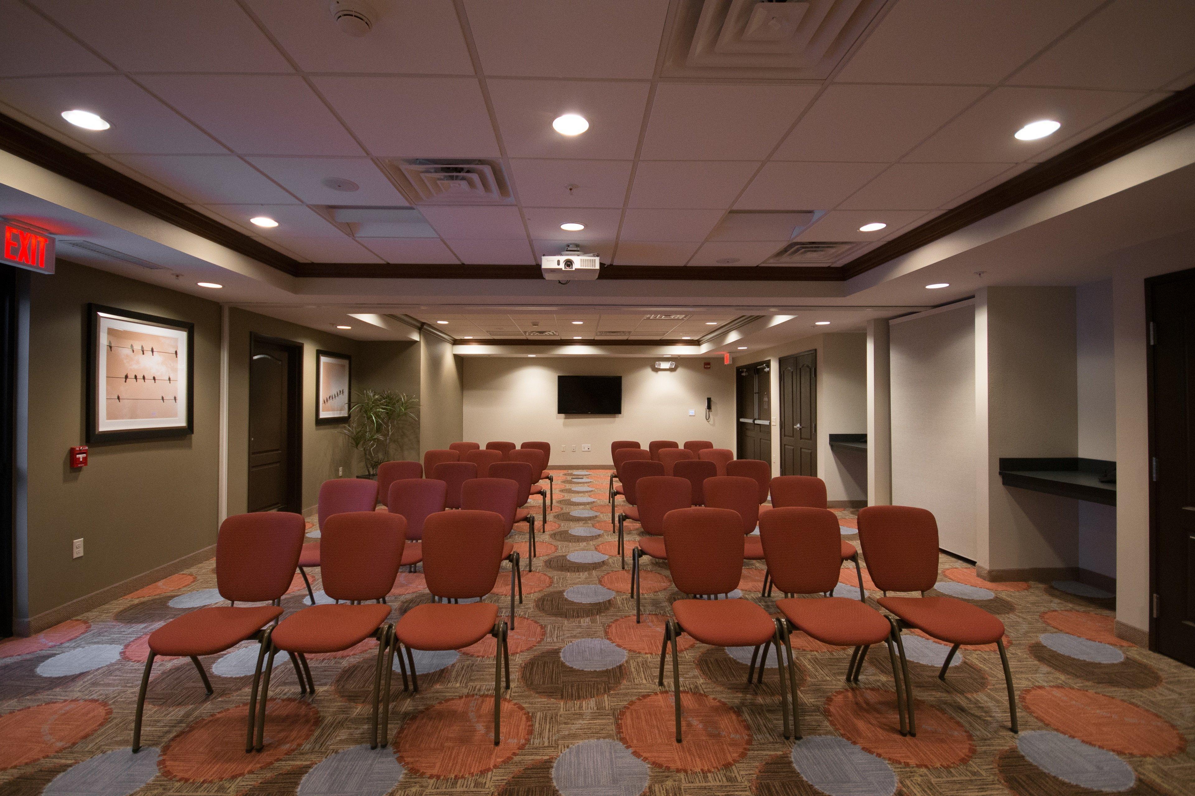 Staybridge Montgomeryville By Ihg Hotel North Wales